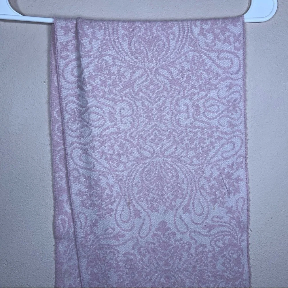 PINK PAISLEY SCARF PASTEL IVORY WHITE SOFT COTTAGECORE